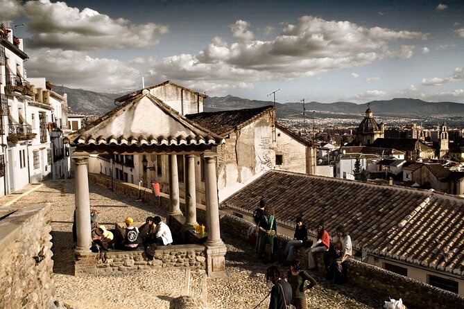 Jewish Tour in Granada - Plaza Larga: One of Granada’s Oldest Plazas in the Middle of It All