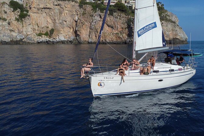 La Herradura: Sailboat with a view of dolphins-Shared - La Herradura’s Coast, Served on a 12-Meter Sailboat