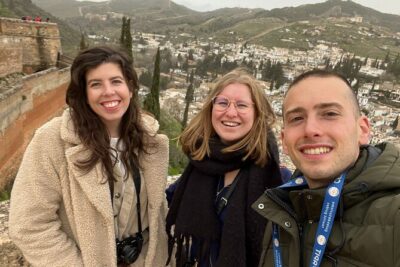 PREMIUM 2 Hour Alhambra and Generalife Tour + tickets - Official Guide in English, With a Small Group Pace