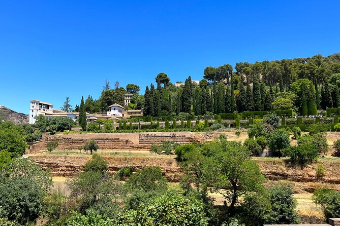 PREMIUM 2 Hour Alhambra and Generalife Tour + tickets - Stop 2: Palacio El Partal and the Pool Designed for Watching the Sky
