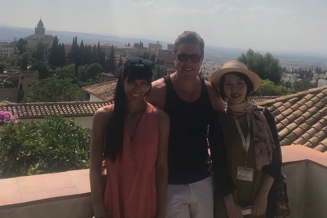 Premium Granada and other Cities Private Tour - Stop 2: Albaicín UNESCO old town walk and the San Nicolás sunset moment