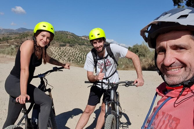Private Ebike MTB Tour of the Silla del Moro in Granada - Meeting point and timing: how to fit it into your Granada day