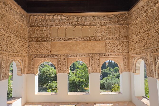 Private excursion to the Alhambra and Generalife - Private-guide perks: one language, better questions