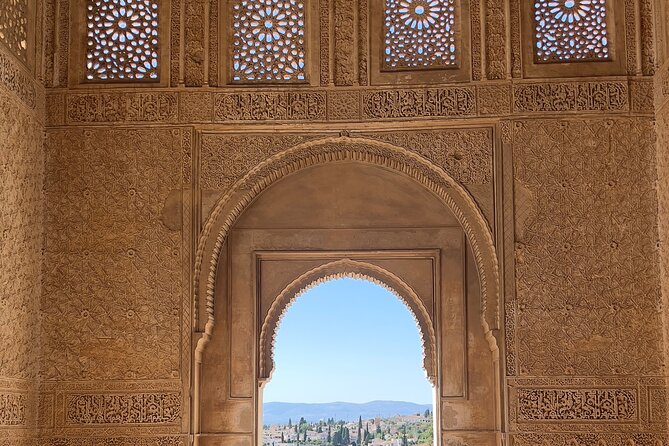 Private excursion to the Alhambra and Generalife - Price and value: what $240.05 per person is buying