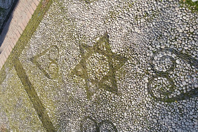 Private Jewish History Tour - Campo de Príncipe: Largest Square, First Heresy Trials, and Executions