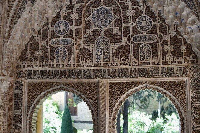 Private Night Tour of the Alhambra in Granada (includes tickets) - A Balanced Look at Risks: Strict Rules and Rare Service Issues