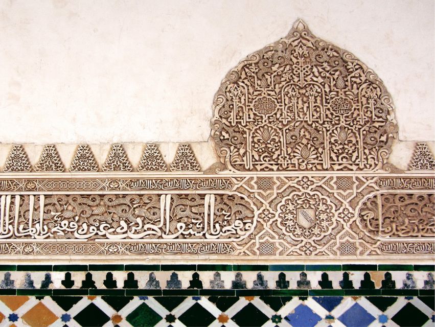 Private tour in all complete complex of Alhambra with ticket - Key things to know before you go
