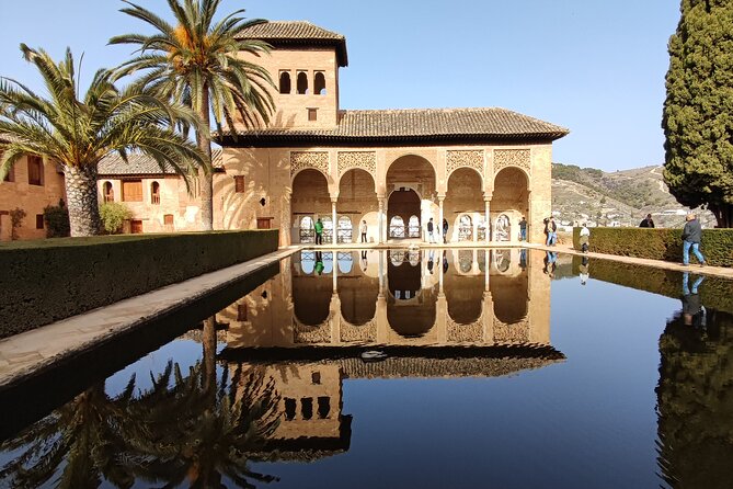 Private Tour of the Alhambra - Why a guided Alhambra tour feels worth it