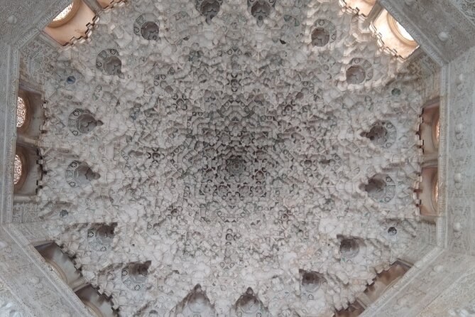 Private Tour of the Alhambra - Alcazaba fortress: the defensive views that explain the layout
