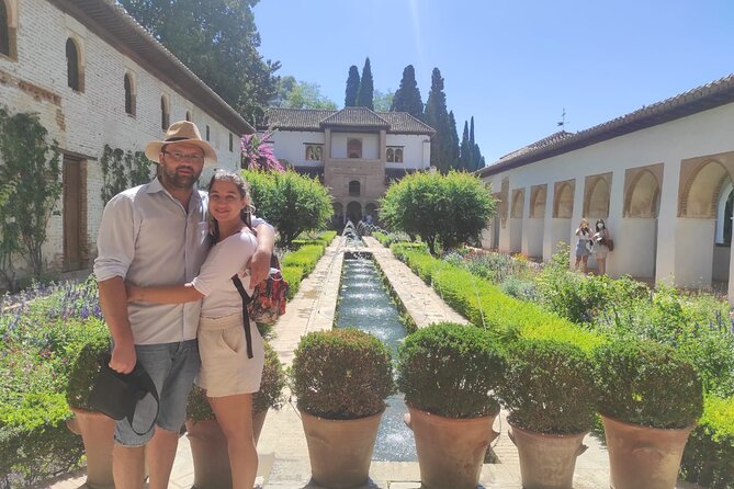 Private tour of the Alhambra entrances included - Alcazaba Views: The Defensive Mindset and the Best Granada Overlook