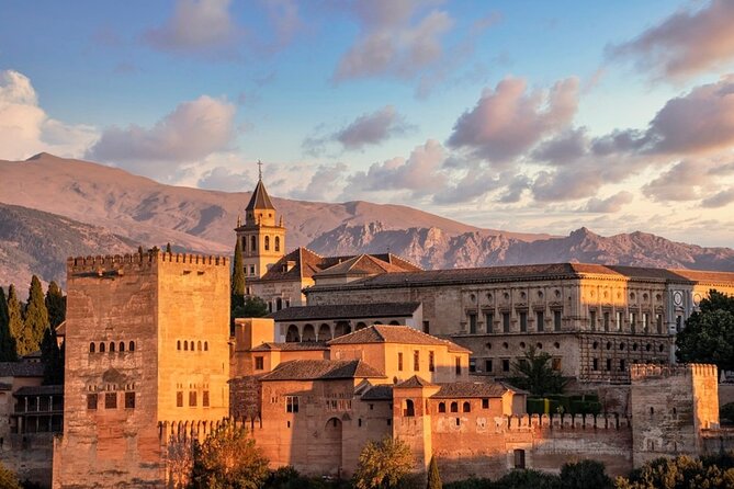 Private Walk of the Alhambra and Nasrid Palaces - Why this private Alhambra walk feels easier than self-guided