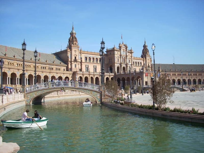 Sevilla Full-Day trip from Granada - Sevilla in a day from Granada: what the timeline really means