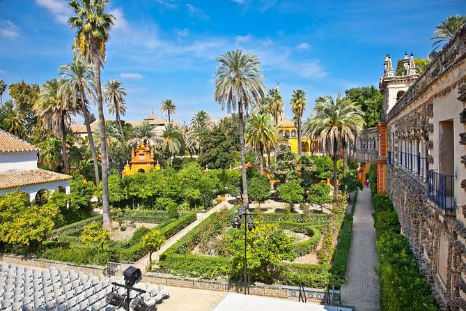 Seville Tour with Alcazar, Cathedral and Giralda from Granada - Stop 3: Torre Giralda—A Bell Tower With Muslim Beginnings