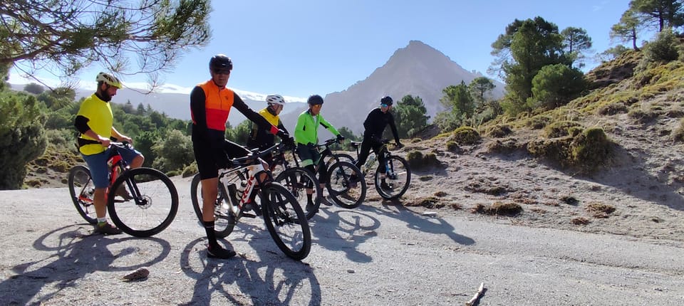 Sierra Nevada Small Group BIKE Tour - Two bike styles for one demanding ride: mountain bike or e-mountain bike