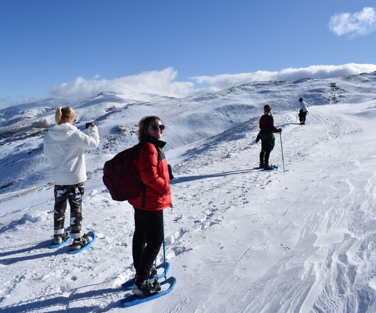 Sierra Nevada: Snowshoe Hiking Tour - Gear checklist: what’s provided vs what you must bring