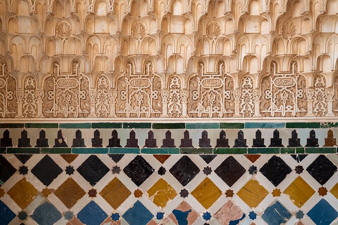 Skip-the-line Alhambra and Nasrid Palace Tour in Granada - Key highlights that make this tour feel worth it