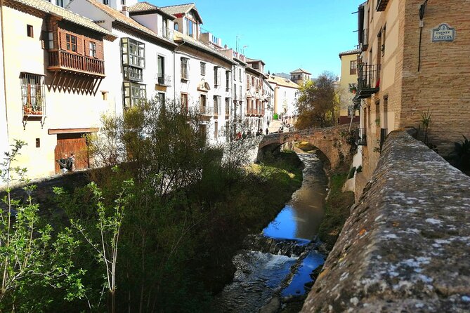 Stroll through Granada: historic center and Albayzín - Royal Chapel area: exterior views plus the Madrasa interior