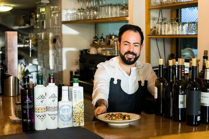 The Granada Evening Tapas Crawl by Food Lover Tour - Key points worth knowing before you go
